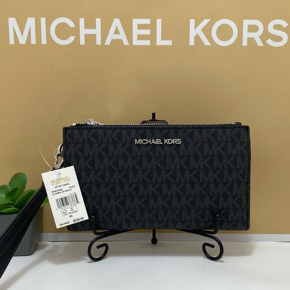 Michael Kors wallet